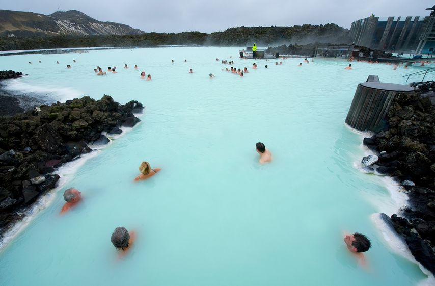 Baignade dans les eaux chaudes d’Islande