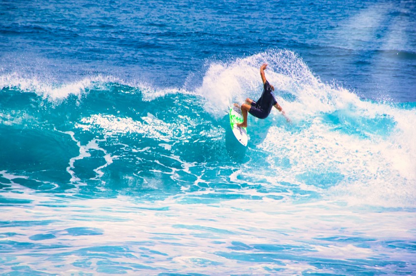 Vacances à Hossegor : comment prendre des cours de surf ?